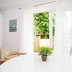 5 Min Walk To Lego House-2 Bedrooms Cozy With Garden Apartman *