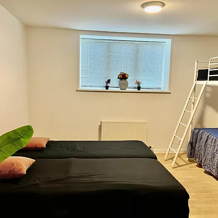 5 Min Walk To Lego House-2 Bedrooms Cozy With Garden