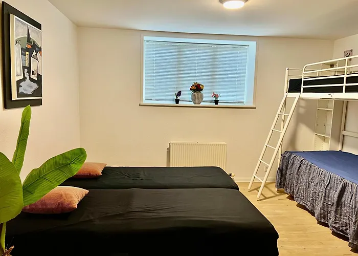 5 Min Walk To Lego House-2 Bedrooms Cozy With Garden